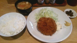 メンチカツ定食、スワチカ