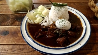 チキンカレー、小さかった女