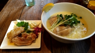 鶏白湯ラーメン+唐揚げ、アジア食堂パクパク