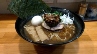 正油あらびき全部のせラーメン、ボニートボニート