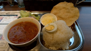 カルダモン＆トマトのチキンカレー、ゴータカフェ