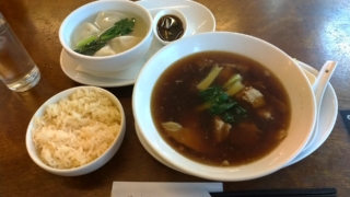 肉骨茶+水餃子、五星鶏飯