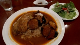 トッピングカレー、サンギュリエ