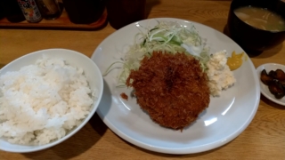 メンチカツ定食、スワチカ