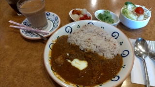 スパイシーチキンカレー、ヤーマカーマ