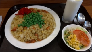 炒飯+ラッシー、ホーカーズ