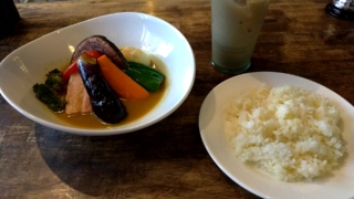 厚切りベーコンと野菜のスープカレー