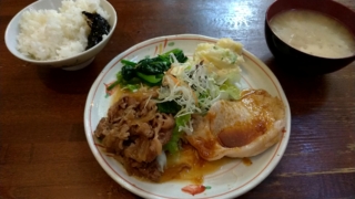 牛バラ焼肉と豚生姜焼き定食、田幸