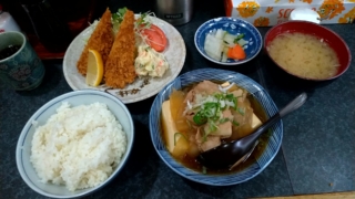 肉豆腐ベーコンカツ定食、かつしげ