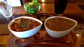 キーマカレー+牛すじチリトマト煮込み、カリーアンドサンズ