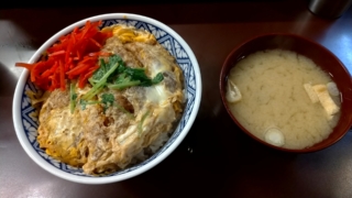 カツ丼、たつ屋