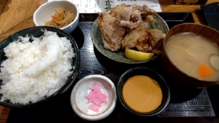 唐揚げ定食、かのや