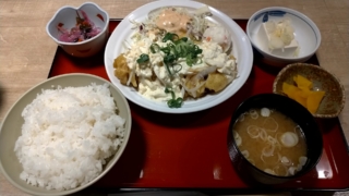 チキン南蛮定食、八角