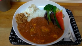 チキンカレー+野菜、ルーキー