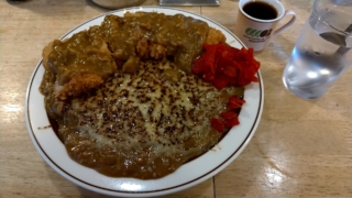 カツカレー+チーズ、ぺろり