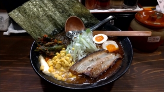 シビレ味噌ラーメンスペシャル、野○