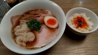 特製醤油ラーメン+漬け卵黄丼、和渦