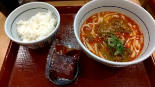 麻辣カレー担々うどん、なか卯