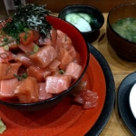 本マグロ鉄火丼、鰓呼吸