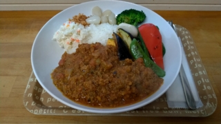 キーマカレー+野菜、ルーキー