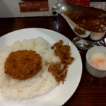 牛すじカレー+メンチカツ、カリカル