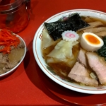 ワンタン麺+牛丼、多文