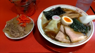 ワンタン麺+牛丼、多文