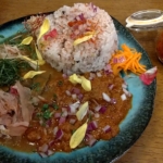 マサラキーマ+豚軟骨と根菜のカレー、ナマラマサラ