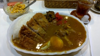 チキンカレーセット+カツ、モンスナック