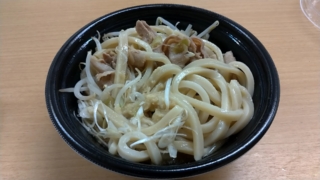 豚かけうどん+おにぎり、うどん屋和