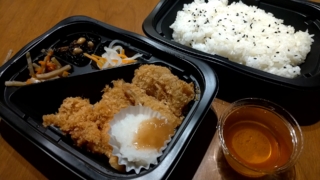 梅おろしチキンカツ弁当、大戸屋