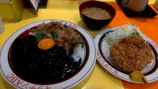 オリエンタルライス黒カレー+メンチカツ、キッチンABC