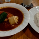 カマンベールチキンカレー、カムイ