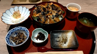 笹身づけ丼、天野屋