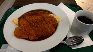 三元豚カツカレーオムライス、66cafe