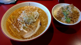 味噌ラーメン,そぼろ丼